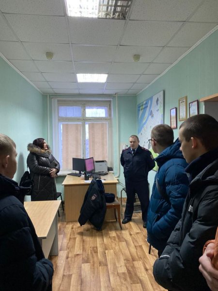 Студенты Александровского филиала Томского политехнического техникума познакомились с работой местного отделения полиции